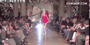 funny-fail-model-memes-fall-fashion-show-catwalk-slip-high-heels